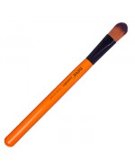 OrangeConcealer-brush-glossyartist-02